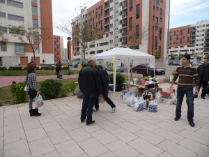 Comienza la llegada fluida de los vecinos.