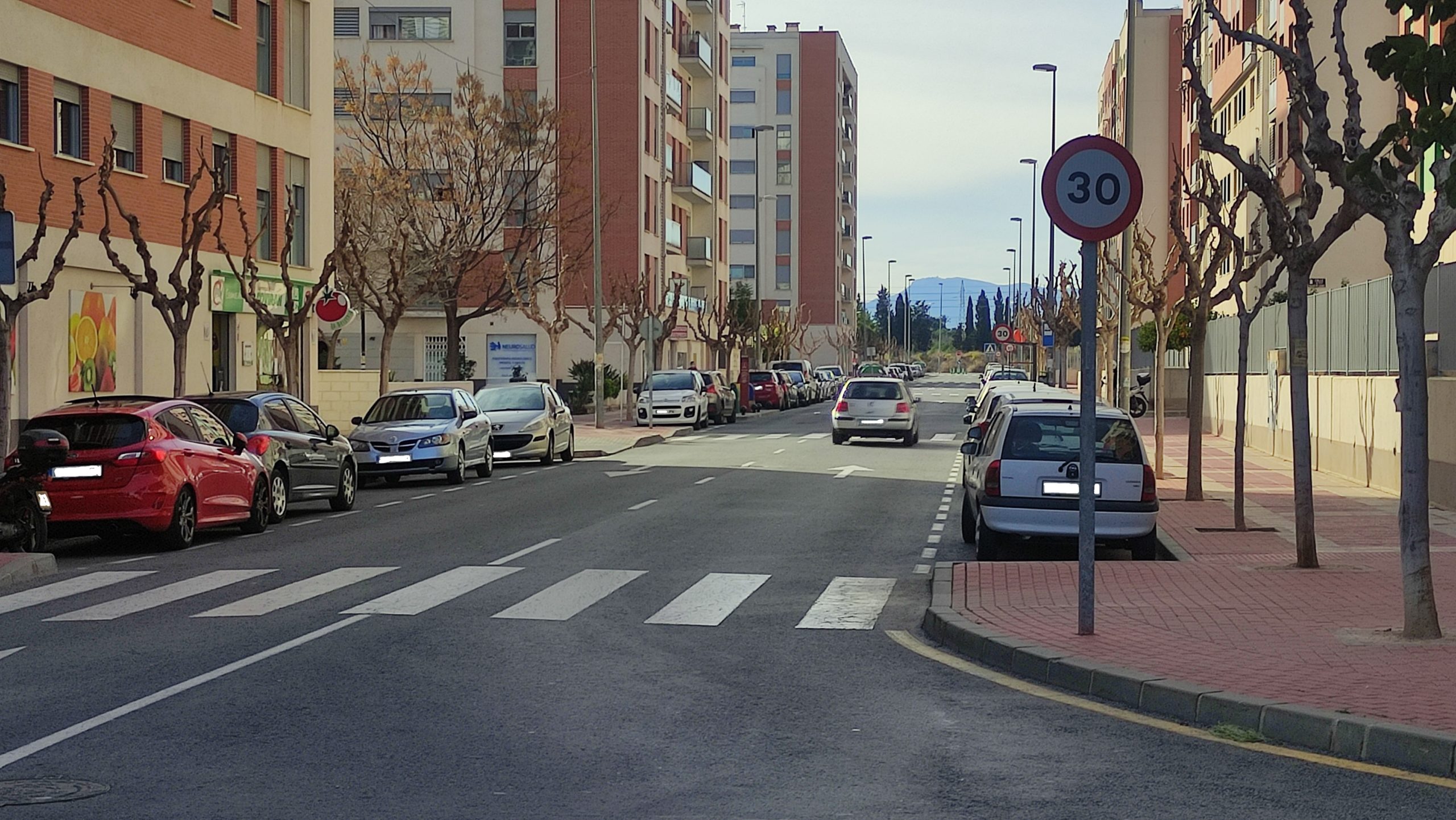 Avenida Joven Futura Entrada comercial