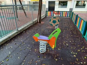 2021-11-09 Juegos infantiles de Joven Futura una vez limpios