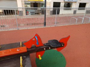 2021-11-09 Juegos infantiles de Joven Futura una vez limpios