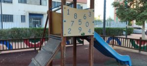 2021-11-10 Juegos infantiles con pintadas y para reparar en calle Actriz Margarita Lozano de Joven Futura
