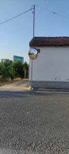 2022-06-28 Reposición señal espejo en cruce Senda de Granada con Carril Florero cerca de Joven Futura